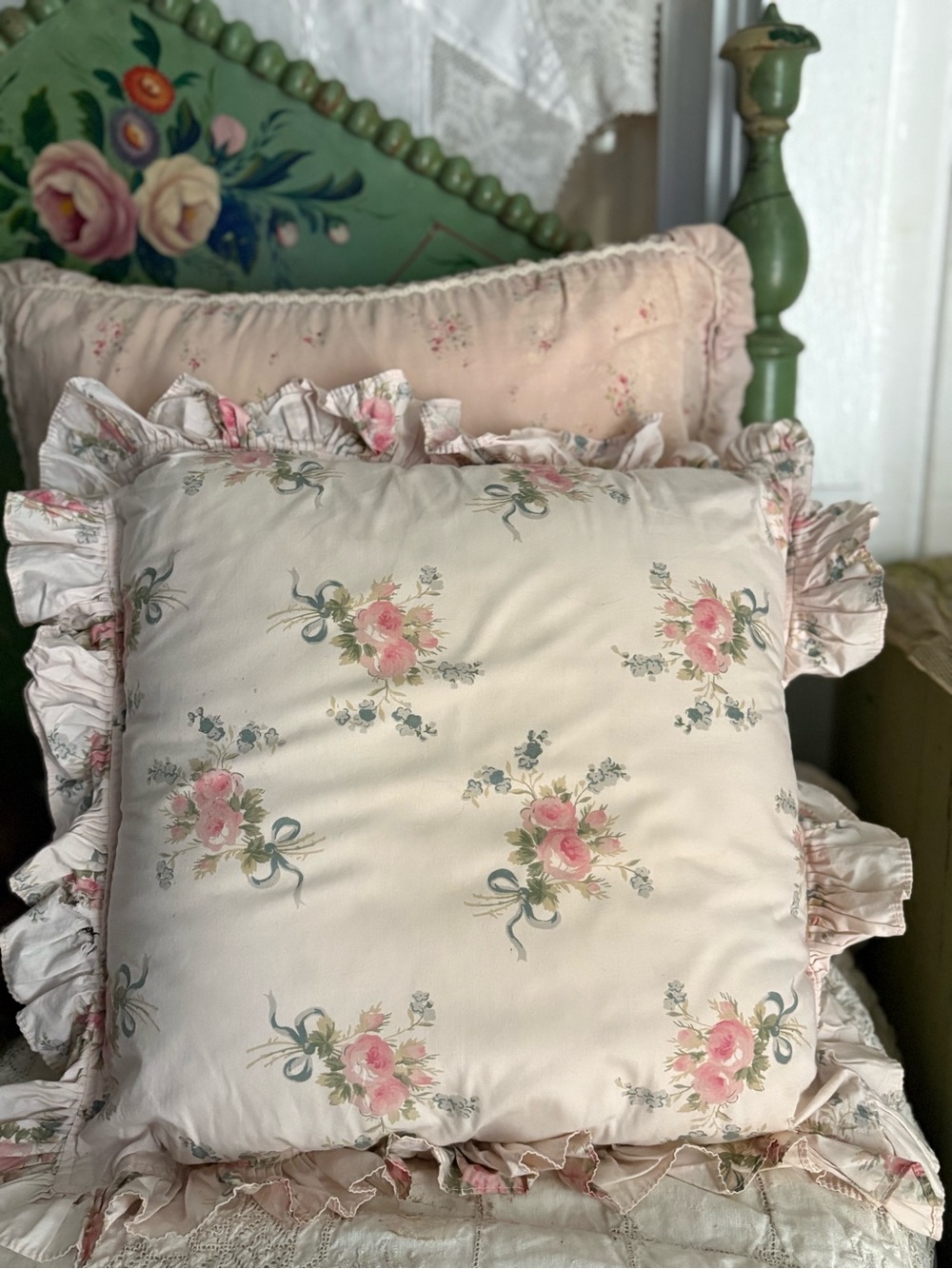 Simply Shabby Chic Pink Ruffle Pilllow Has Flaw See photos - Picture 10 of 12